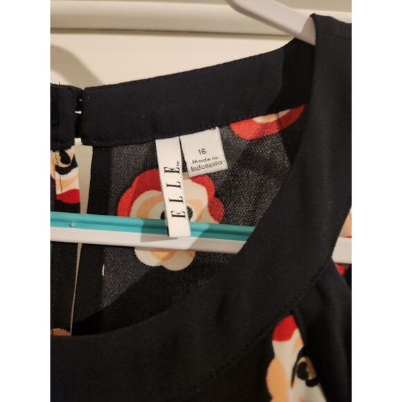 ELLE Women’s Salsa Floral A-Line Dress Black W/Red White Flowers Size 16 - Picture 3 of 5